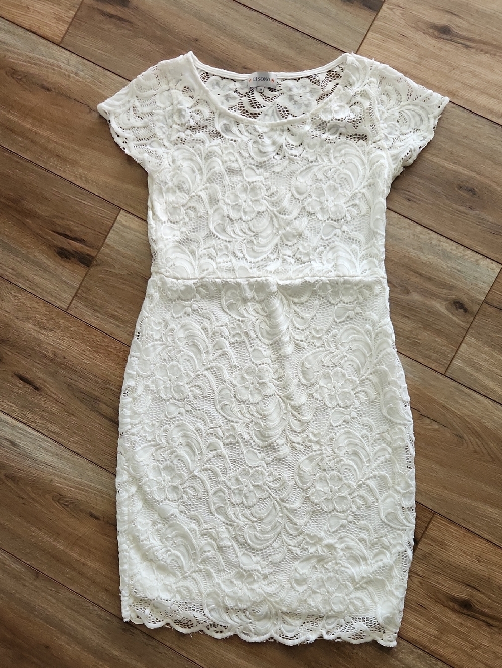 Ci Sono White Lace Cap-Sleeve Mini Dress Size Medium Beach Wedding Bachelorette